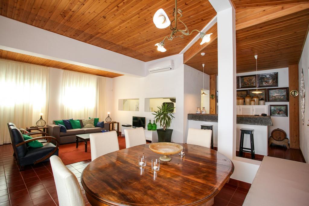 Casa Senhora Da Rosa Apartment ปอนตาเดลกาดา ภายนอก รูปภาพ