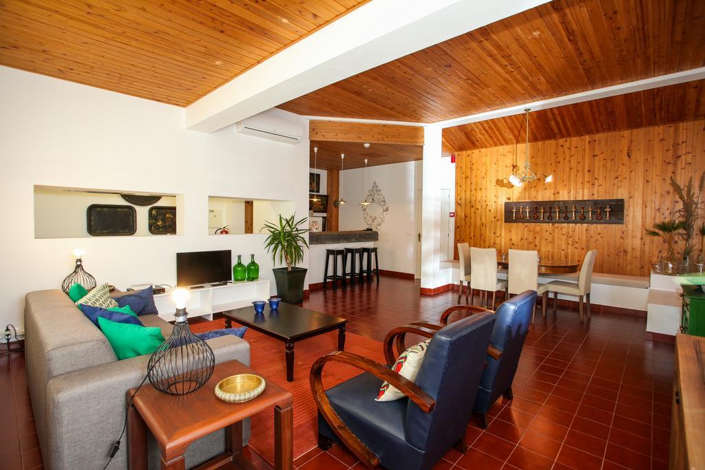 Casa Senhora Da Rosa Apartment ปอนตาเดลกาดา ภายนอก รูปภาพ